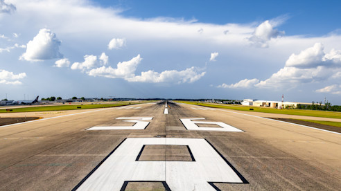 Planes and Runways 5-8-25 (13 of 18)