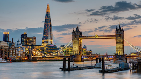 the-tower-bridge-in-london-after-sunset-2026-01-08-22-48-55-utc Large